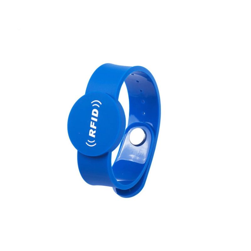 Pulseira com chip RFID